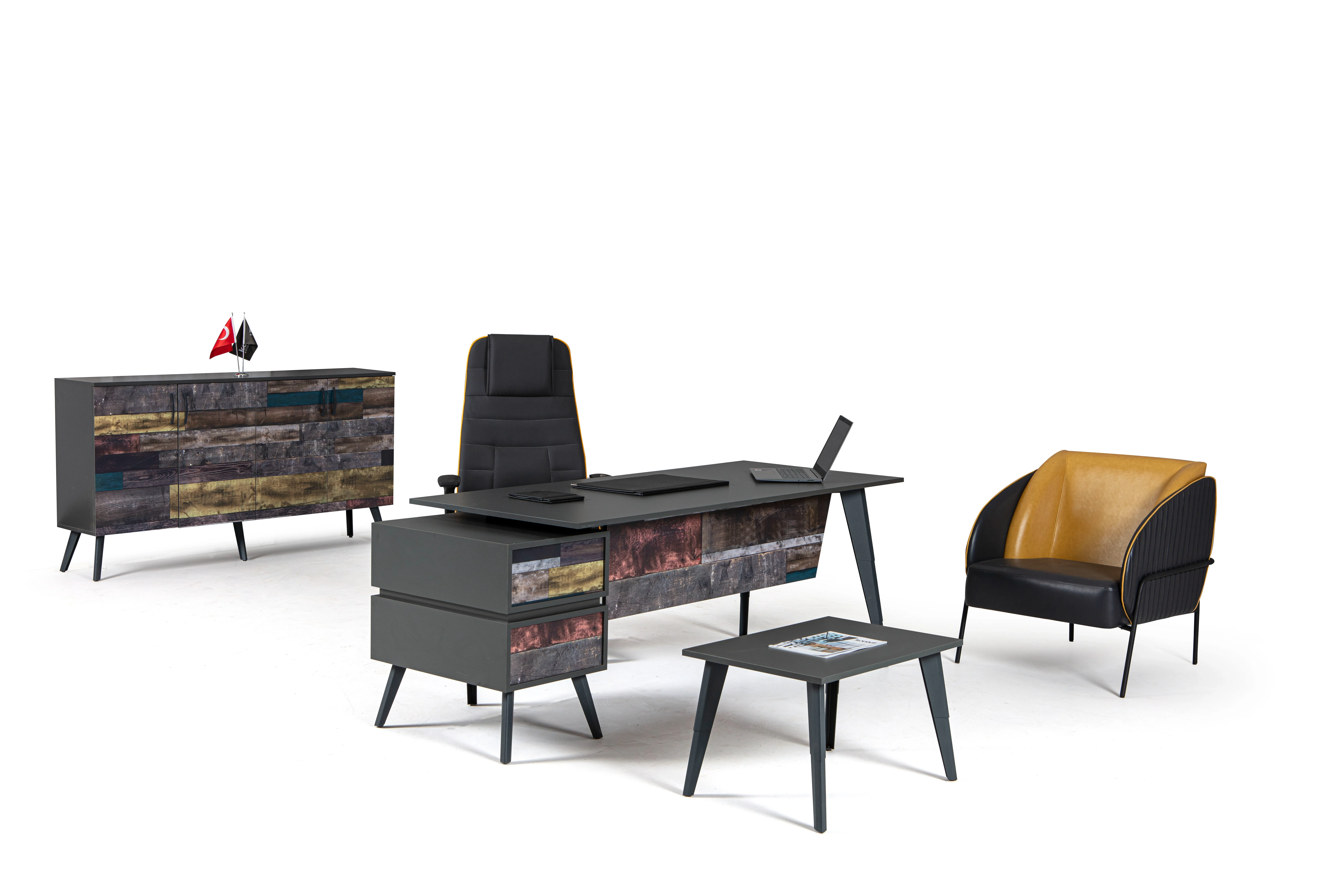 Çalışma Masaları